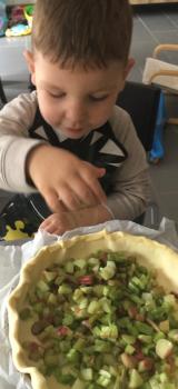 Atelier patisserie (tarte a la rhubarbe)