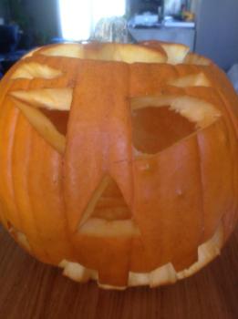 Découpe de la citrouille d Halloween 2013